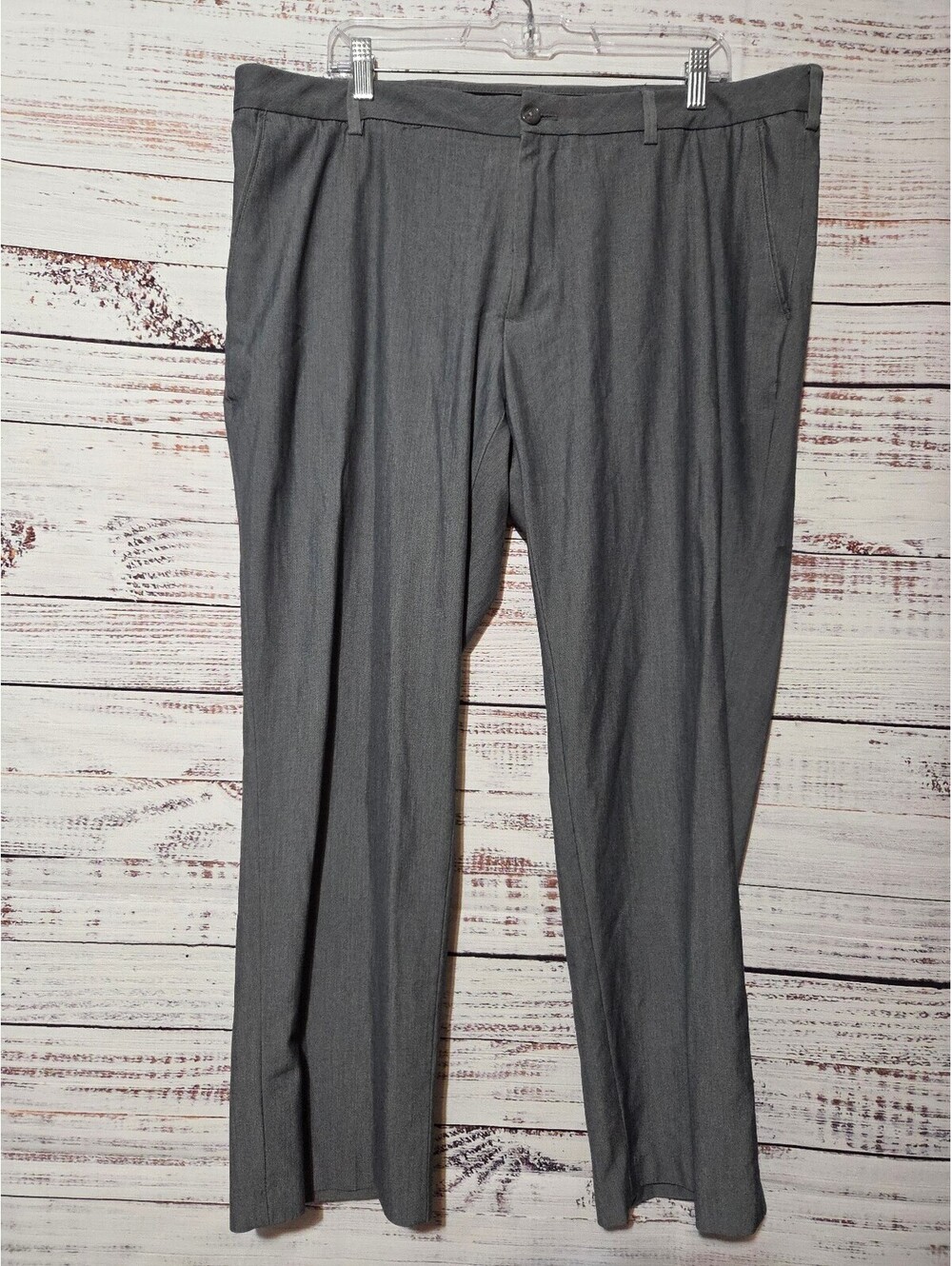 Van Heusen Men's Gray Slim Fit Dress Pants Size 38x29 Polyester Comfort Waist